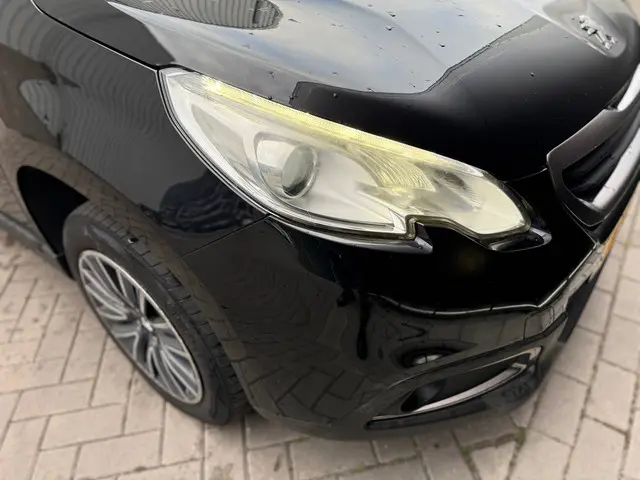 Peugeot 2008 1.2 PureTech Blue Lion 2016 Benzine 17
