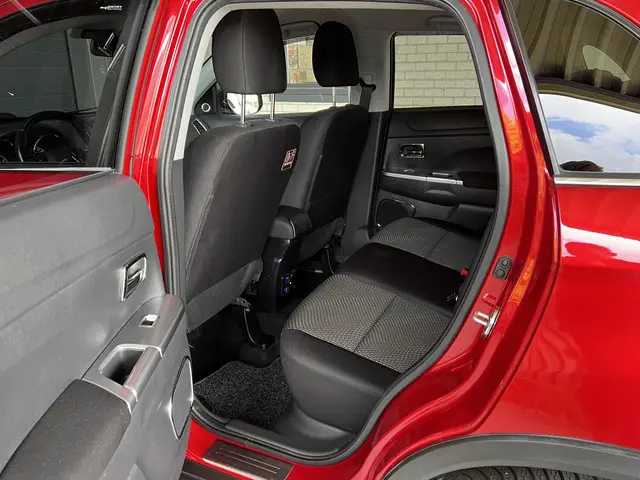 Mitsubishi ASX 1.6 Cleartec Intense 2016 Benzine 27