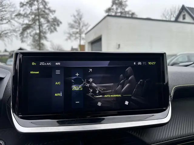 Peugeot 2008 1.2 Hybrid 145 PK GT 2025 Hybride Benzine 24