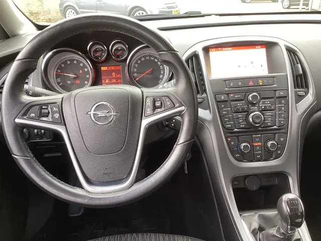 Opel Astra 1.4 Turbo Blitz 2015 Benzine 6