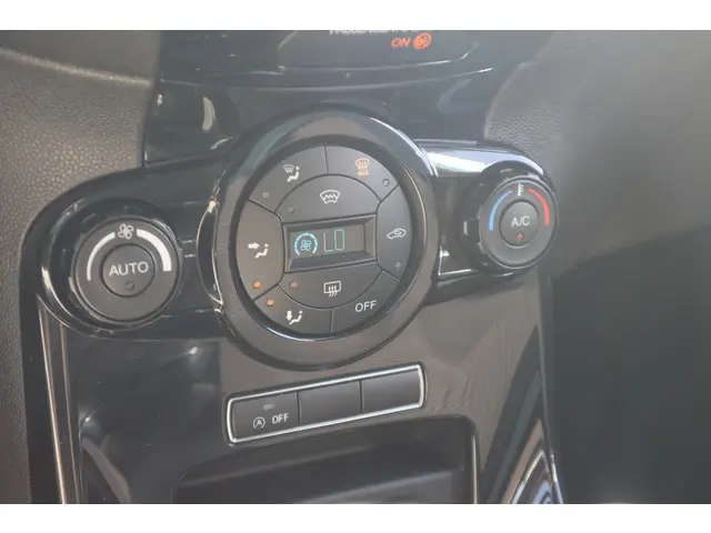 Ford Fiesta 1.0 EcoBoost Titanium 2014 Benzine 16