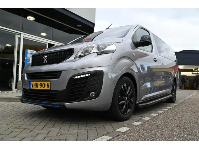 Peugeot Expert 2.0 BlueHDI 180 Long Sport DC 2021 Diesel 4