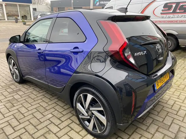 Toyota Aygo X 1.0 VVT-i S-CVT Envy cabriolet 2022 Benzine 5