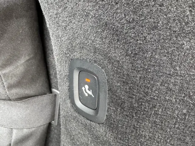 Volvo V90 T8 AWD R-Design 2021 Hybride Benzine 14