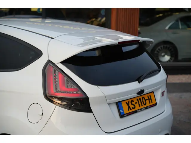 Ford Fiesta 1.6 ST2 2014 Benzine 13