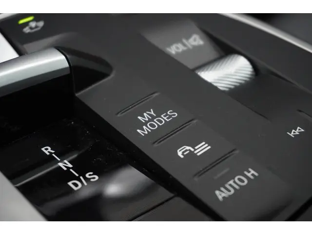 BMW X1 xDrive23i 2025 Benzine 19