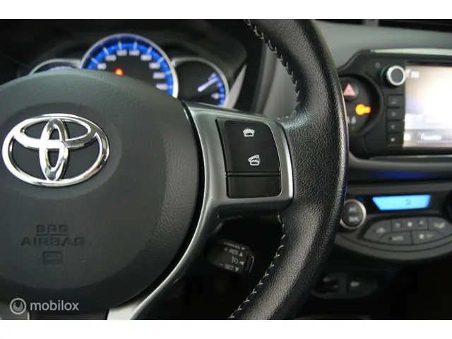 Toyota Yaris 1.5 Hybrid Trend 2016 Hybride Benzine 15