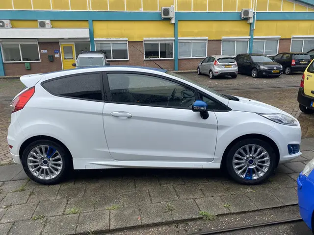 Ford Fiesta 1.25 2016 Benzine 11