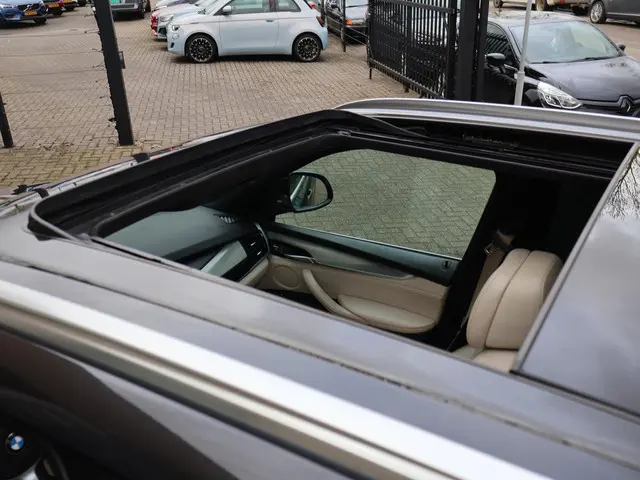 BMW X5 xDrive40e High Executive 2015 Hybride Benzine 10