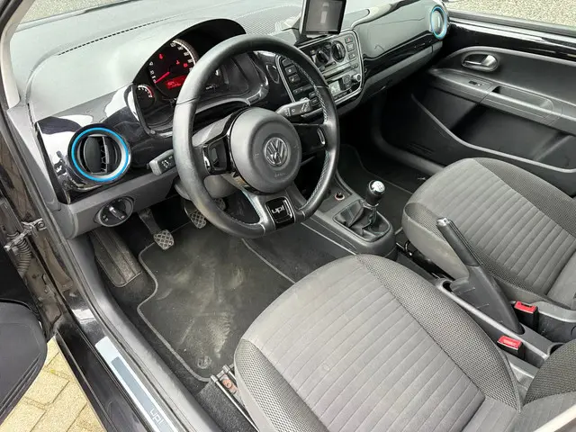 Volkswagen up! 1.0 up! Edition BlueMotion 2014 Benzine 11