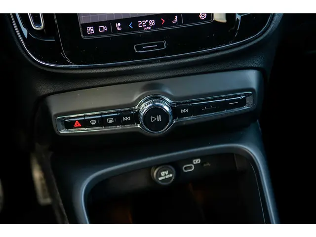 Volvo XC40 Recharge Core 2022 Elektrisch 23
