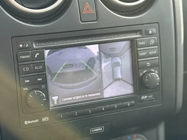 Nissan QASHQAI 1.6 Connect Edition 2013 Benzine 24