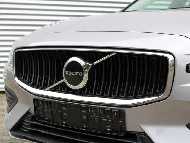 Volvo V60 2.0 B4 Essential Bright 2025 Benzine 8