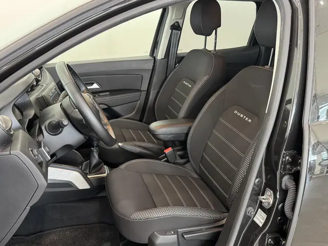 Dacia Duster 1.3 TCe 150 Prestige 2021 Benzine 8