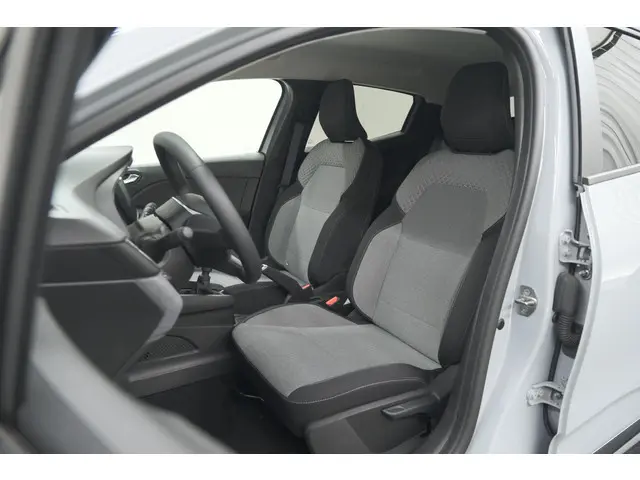 Renault Clio TCe 90 Evolution 2024 Benzine 31