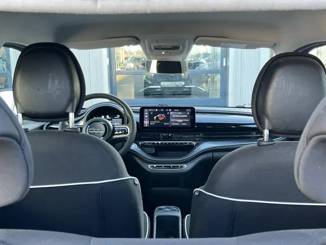 Fiat 500e 42 kWh 2023 Elektrisch 17