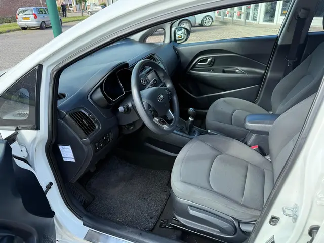 Kia Rio 1.2 CVVT Super Pack 2013 Benzine 9