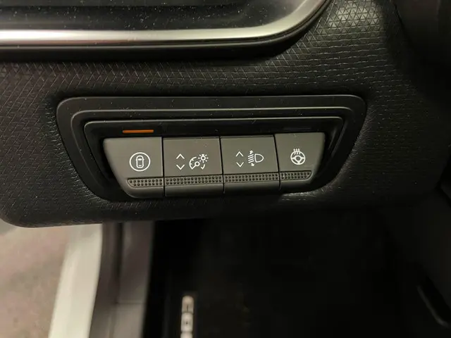 Mitsubishi Colt 1.6 HEV Intense+ 2025 Hybride Benzine 13