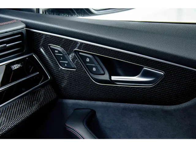 Audi SQ8 4.0 TFSI 2023 Benzine 35