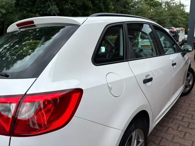 SEAT Ibiza ST 1.2 TDI Businessline 2013 Diesel 9