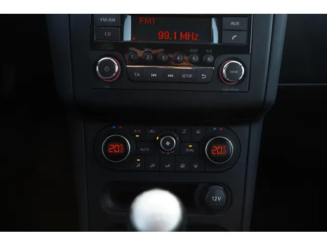 Nissan QASHQAI 2.0 Accenta 4x4 2013 Benzine 29