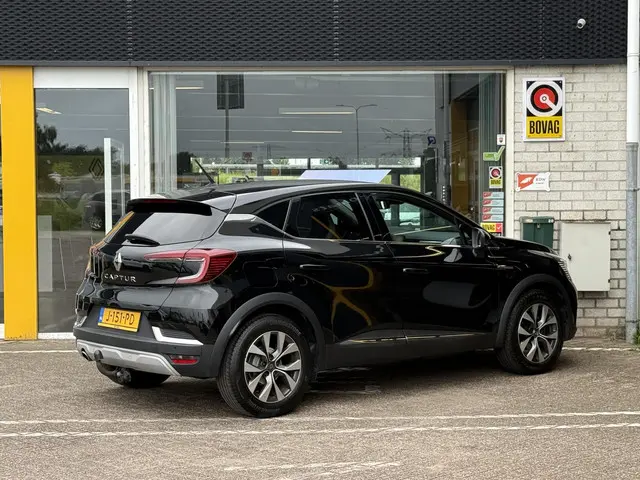Renault Captur 1.3 TCe 130 Intens 2020 Benzine 25