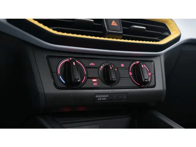 SEAT Ibiza 1.0 MPI 80pk Reference 2024 Benzine 32