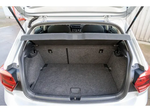 Volkswagen Polo 1.0 TSI Comfortline 2019 Benzine 20