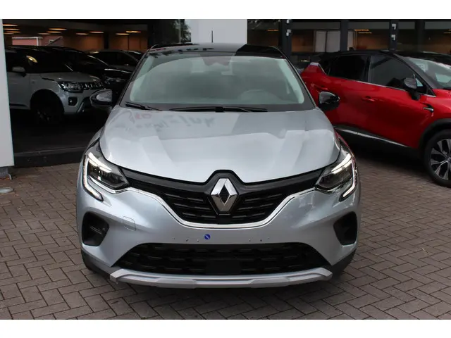 Renault Captur 1.0 TCe 90 evolution 2023 Benzine 4