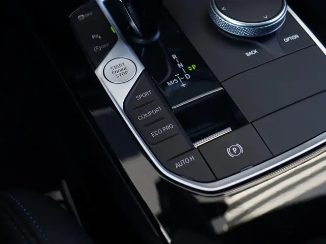 BMW 1 Serie 118i 2022 Benzine 18