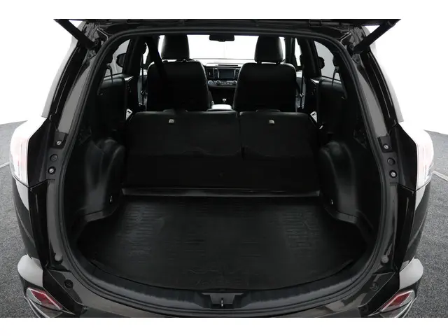 Toyota RAV4 2.5 Hybrid Executive 2017 Hybride Benzine 26