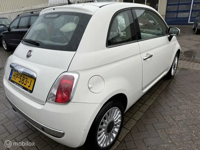 Fiat 500 1.2 Lounge 2013 Benzine 4