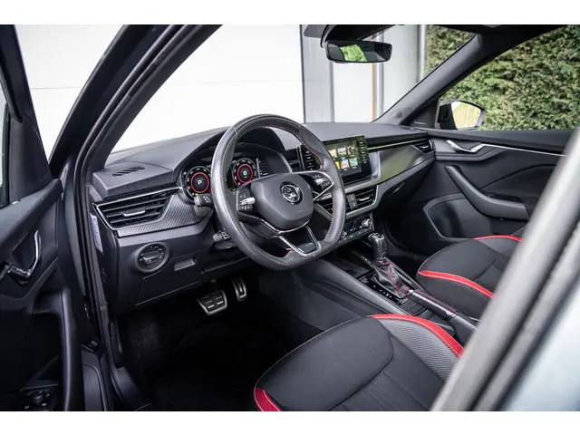 Škoda Kamiq 1.5 TSI DSG7 Monte Carlo 2021 Benzine 3