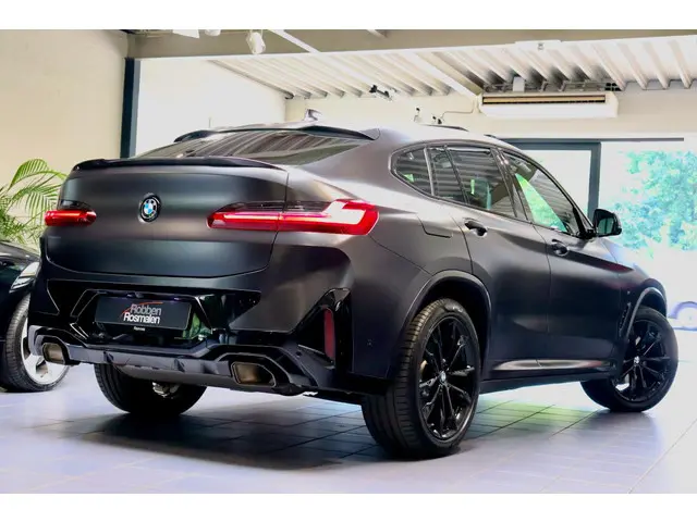 BMW X4 xDrive20i High Ex M Sport|FROZEN BL 2022 Benzine 4
