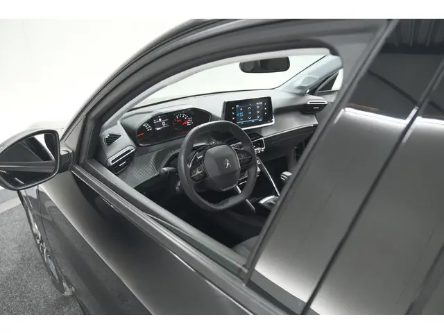 Peugeot 208 2