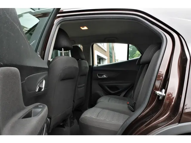 Opel Mokka 1.4 T Innovation 2016 Benzine 9