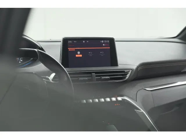 Peugeot 3008 1.6 PureTech 180 GT Line 2019 Benzine 62