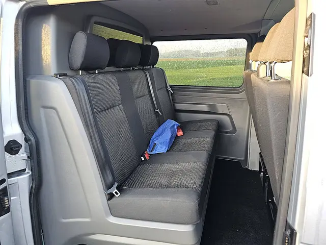 Volkswagen Transporter 2.0 TDI 2021 Diesel 12