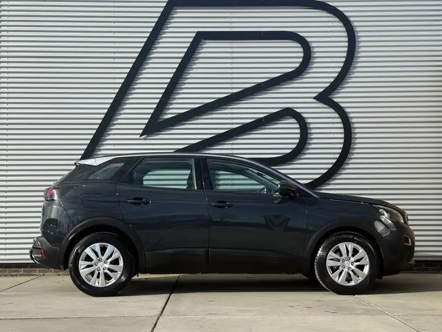 Peugeot 3008 1.2 PureTech Active 2017 Benzine 7