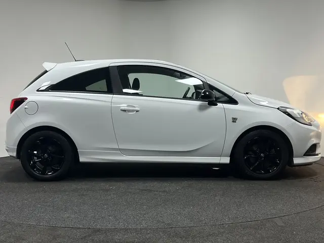 Opel Corsa 1.0 Turbo Black Roof Edition 2017 Benzine 32