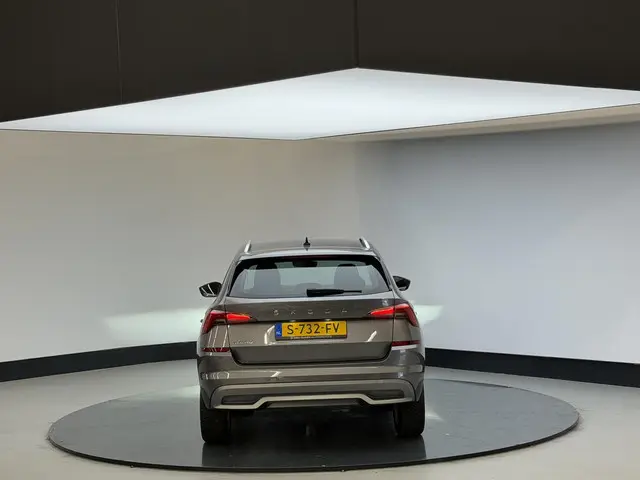 Škoda Kamiq 1.0 TSI Ambition 2023 Benzine 12