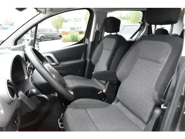 Citroën Berlingo PureTech 110 XTR 2017 Benzine 2