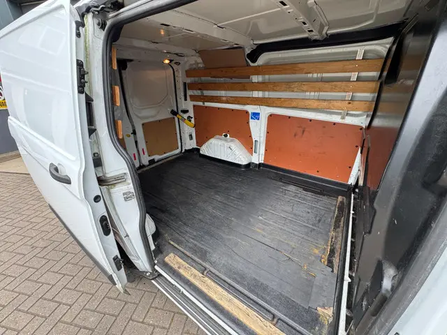 Ford Transit Custom 270 2.2 TDCI L1H1 Trend 2015 Diesel 26