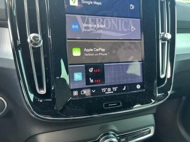 Volvo XC40 2.0 B4 Plus Dark 2025 Benzine 18