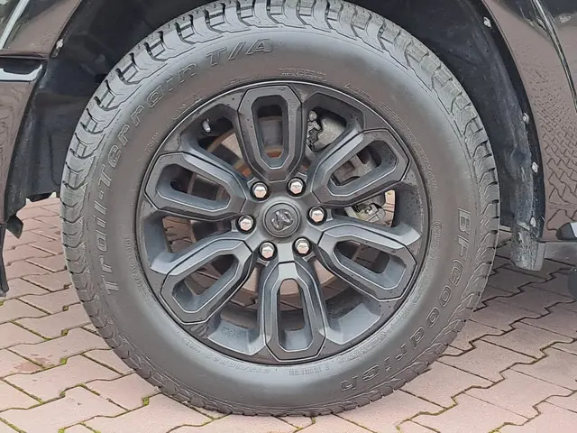 Dodge Ram 1500 5.7 V8 4x4 Crew Cab Laramie 2019 LPG/Gas 43