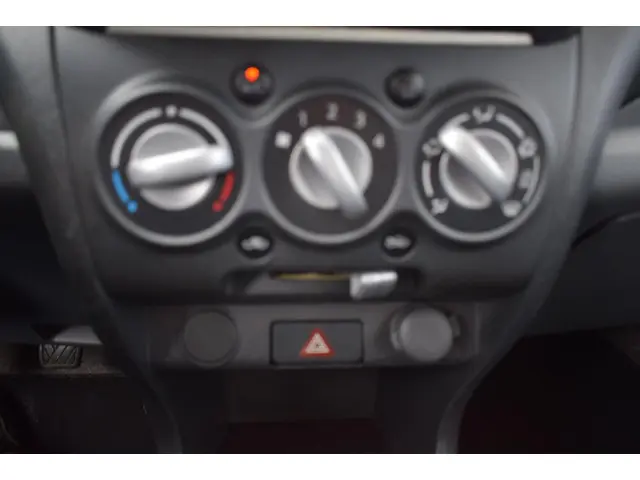 Suzuki Alto 1.0 Celebration EASSS airco 2014 Benzine 12