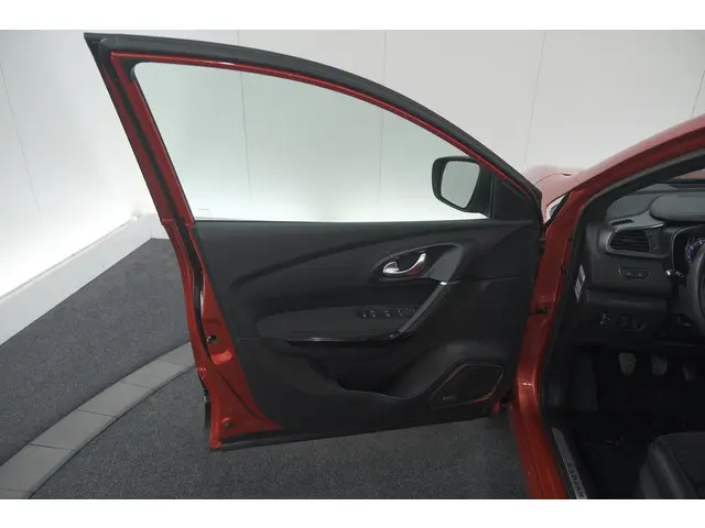 Renault Kadjar TCe 140 Black Edition 2021 Benzine 76