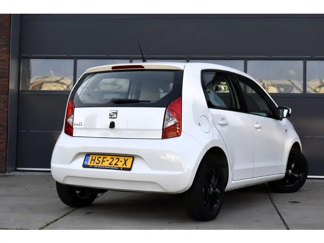 SEAT Mii 1.0 Style 2014 Benzine 4