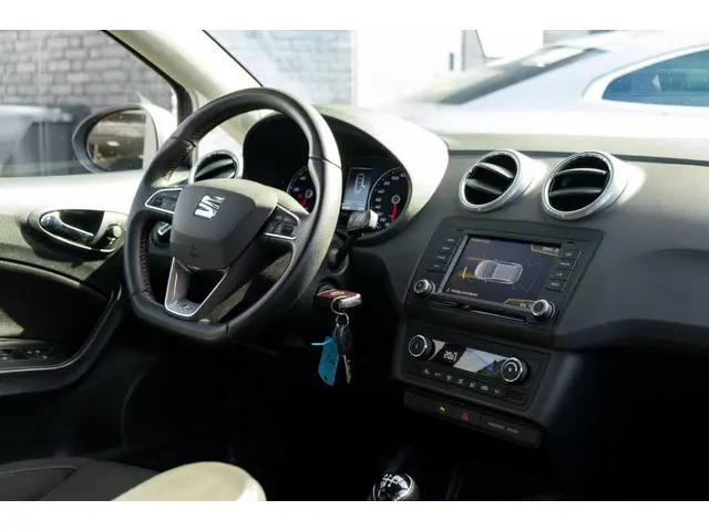 SEAT Ibiza 1.0 TSI FR | LED | Navi | Carplay 2017 Benzine 18