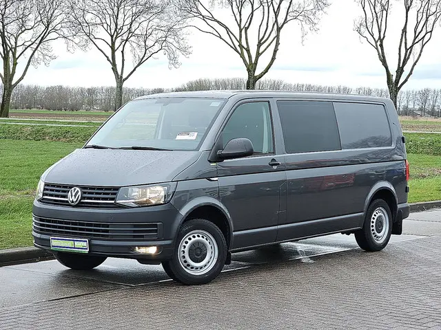 Volkswagen Transporter 2.0 TDI 2016 Diesel 2